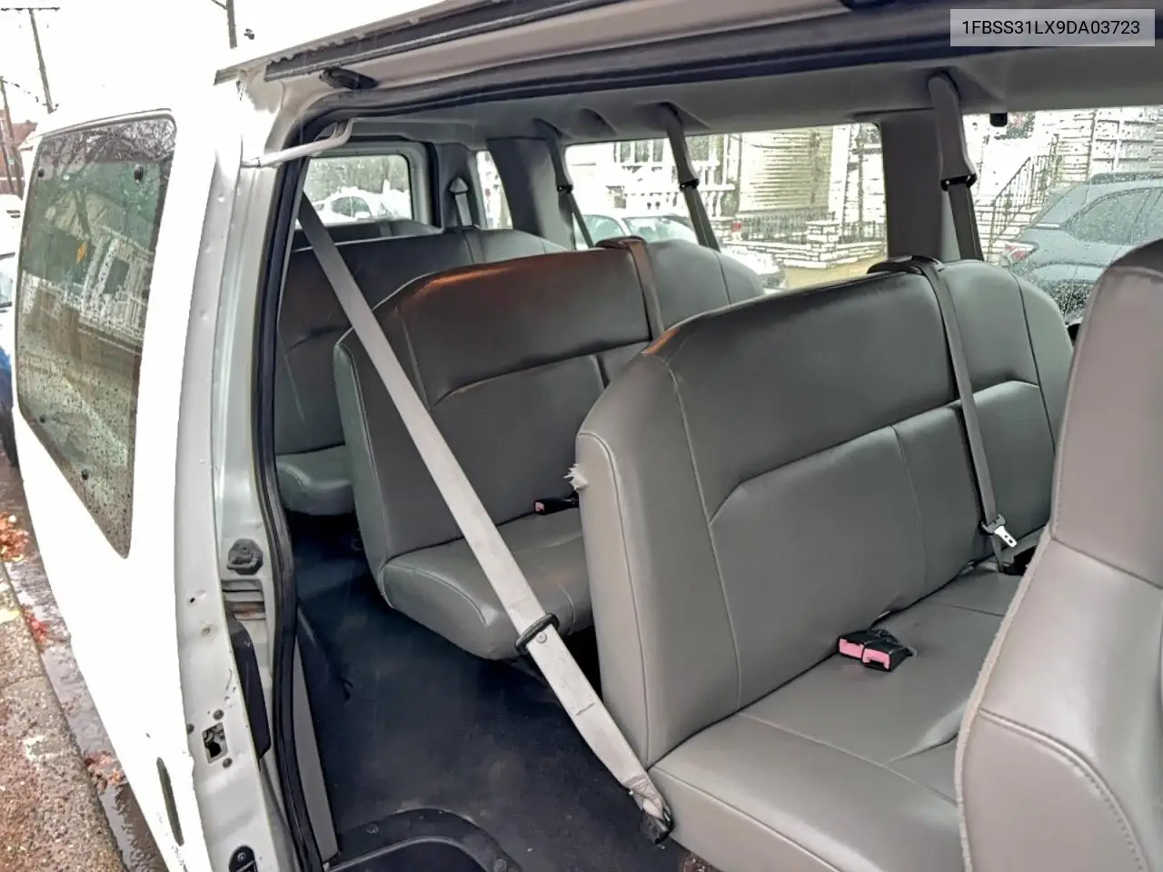 1FBSS31LX9DA03723 2009 Ford Econoline E350 Super Duty Wagon