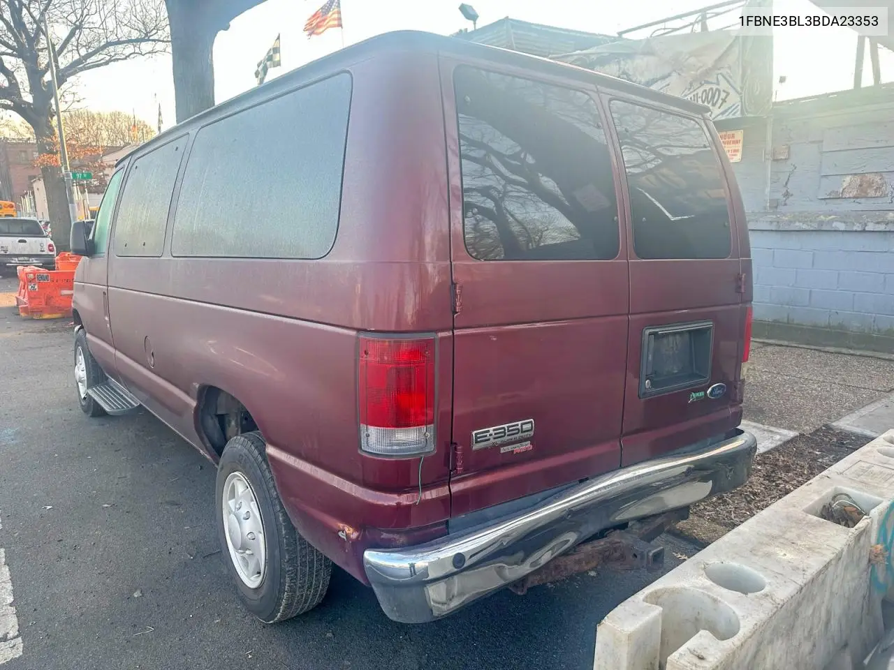 1FBNE3BL3BDA23353 2011 Ford Econoline E350 Super Duty Wagon