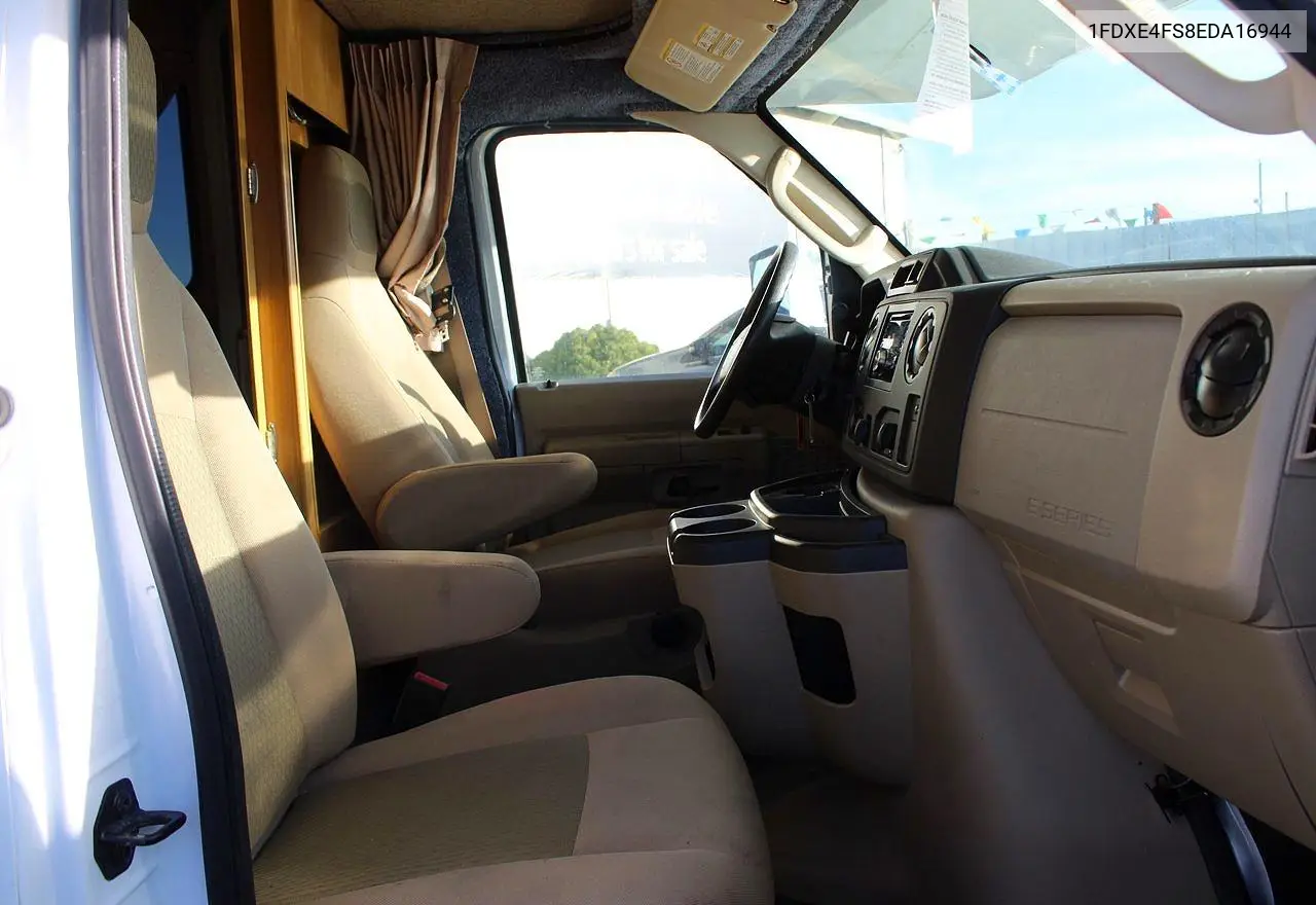 1FDXE4FS8EDA16944 2014 Ford Econoline E450 Super Duty Cutaway Van