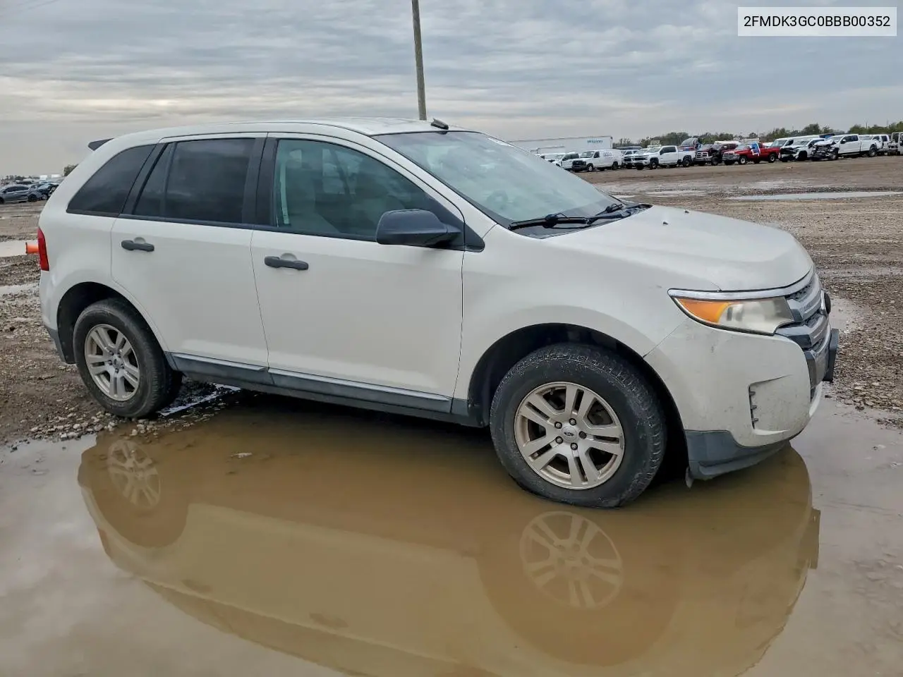 2FMDK3GC0BBB00352 2011 Ford Edge Se