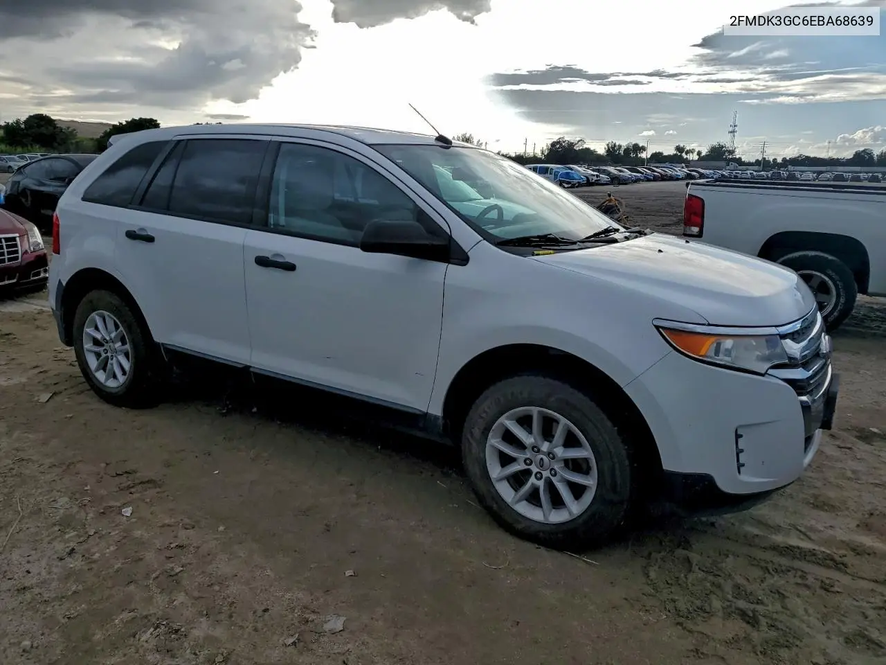 2FMDK3GC6EBA68639 2014 Ford Edge Se