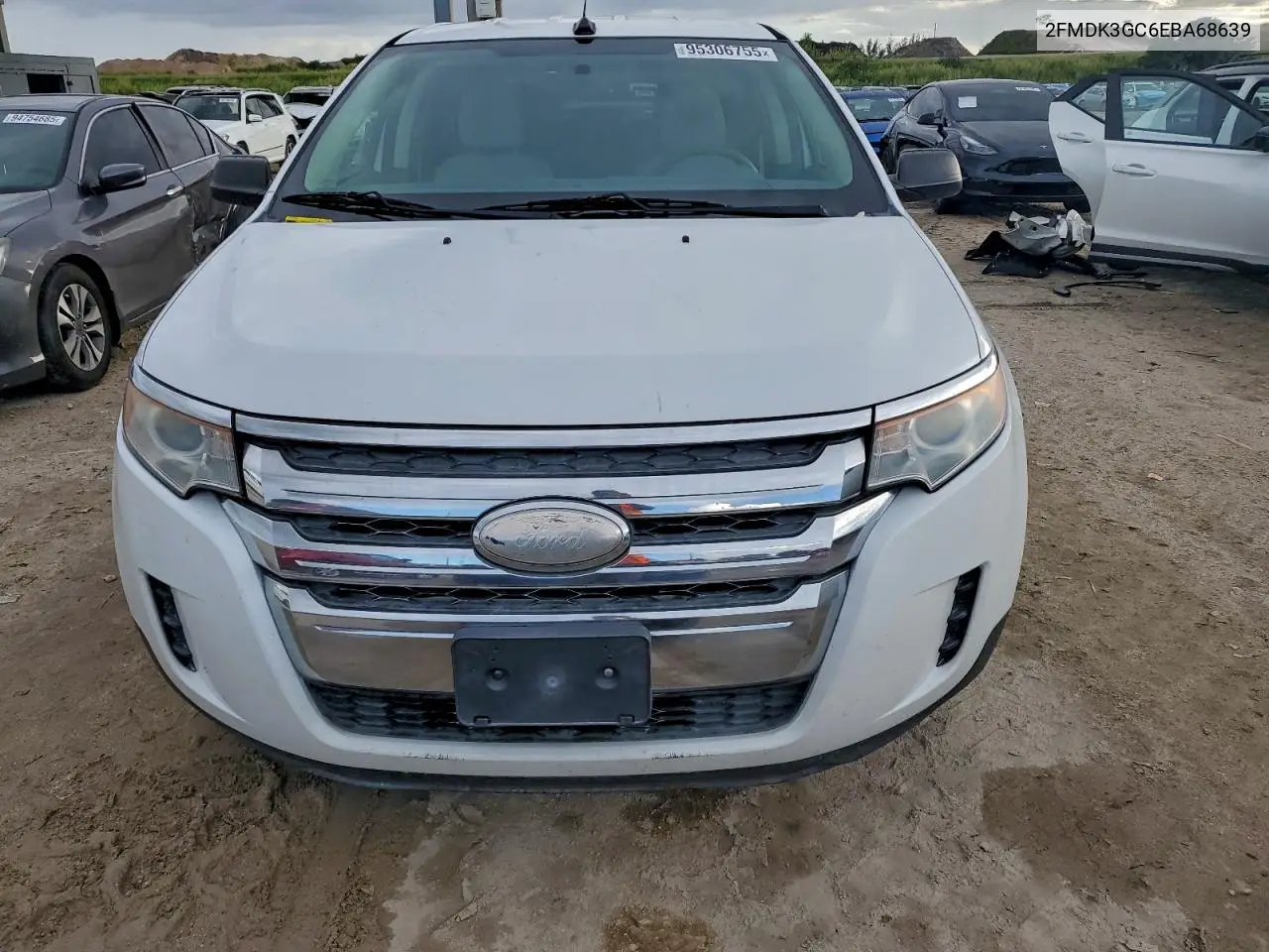 2FMDK3GC6EBA68639 2014 Ford Edge Se