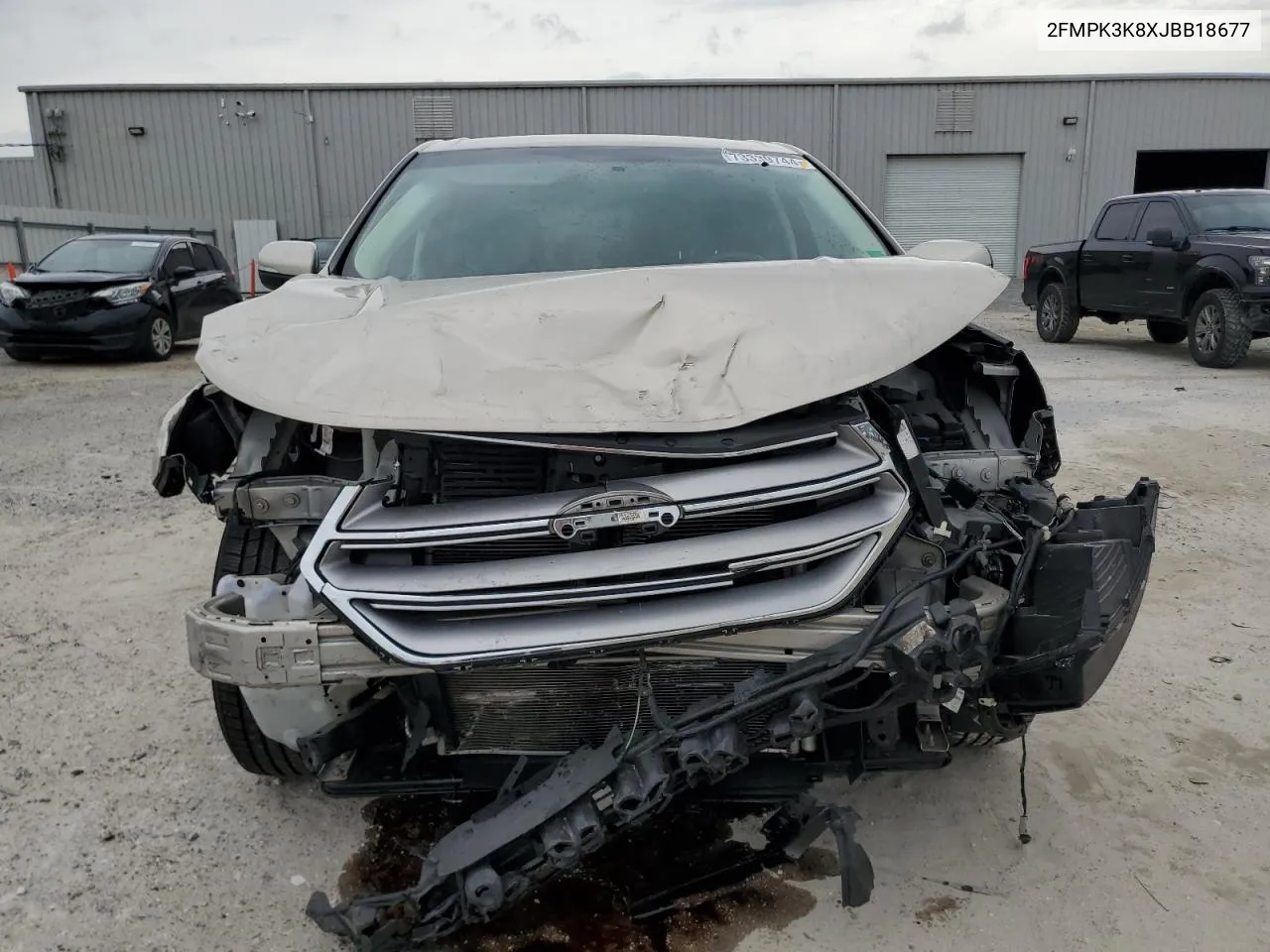 2FMPK3K8XJBB18677 2018 Ford Edge Titanium