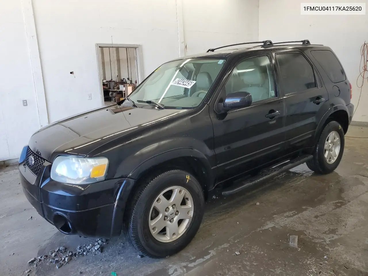 1FMCU04117KA25620 2007 Ford Escape Limited