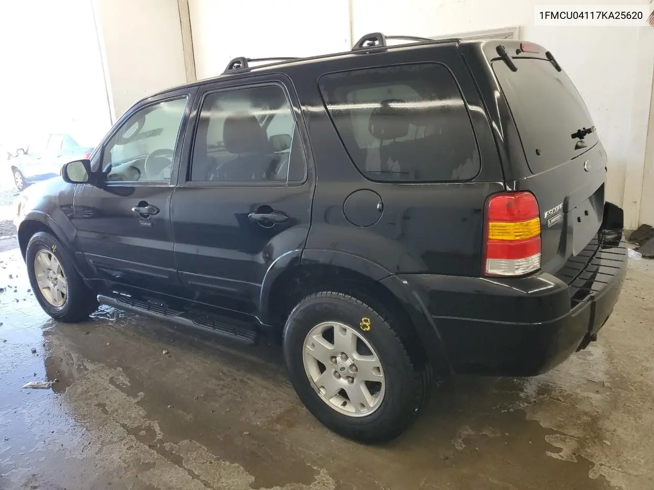 1FMCU04117KA25620 2007 Ford Escape Limited
