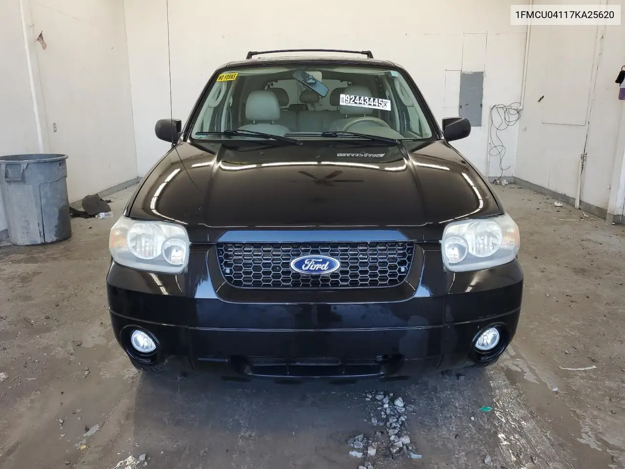 1FMCU04117KA25620 2007 Ford Escape Limited