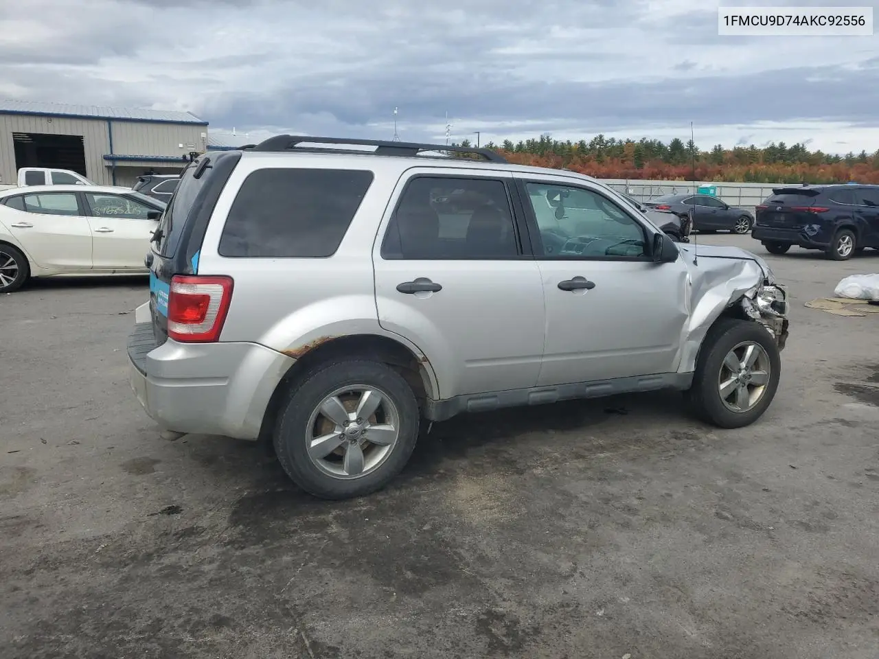 1FMCU9D74AKC92556 2010 Ford Escape