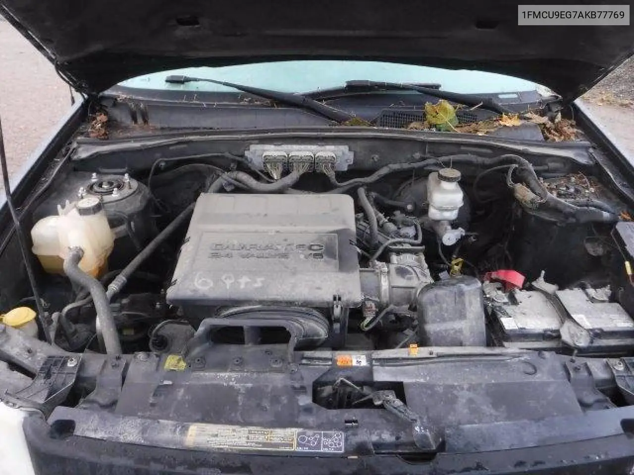1FMCU9EG7AKB77769 2010 Ford Escape Limited