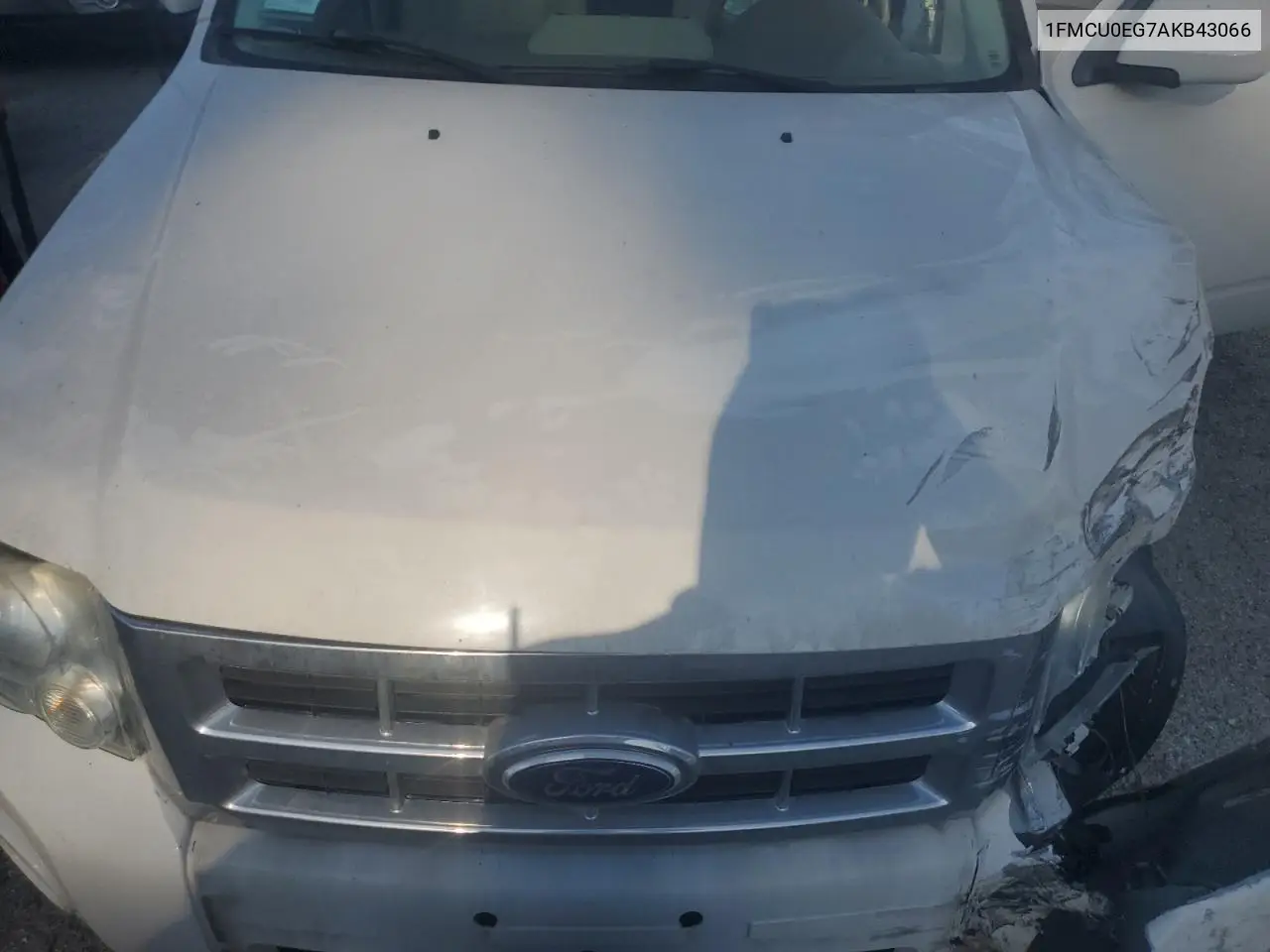 1FMCU0EG7AKB43066 2010 Ford Escape Limited
