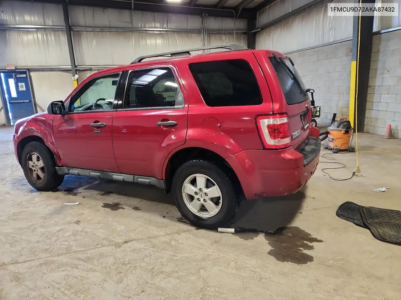 1FMCU9D72AKA87432 2010 Ford Escape Xlt