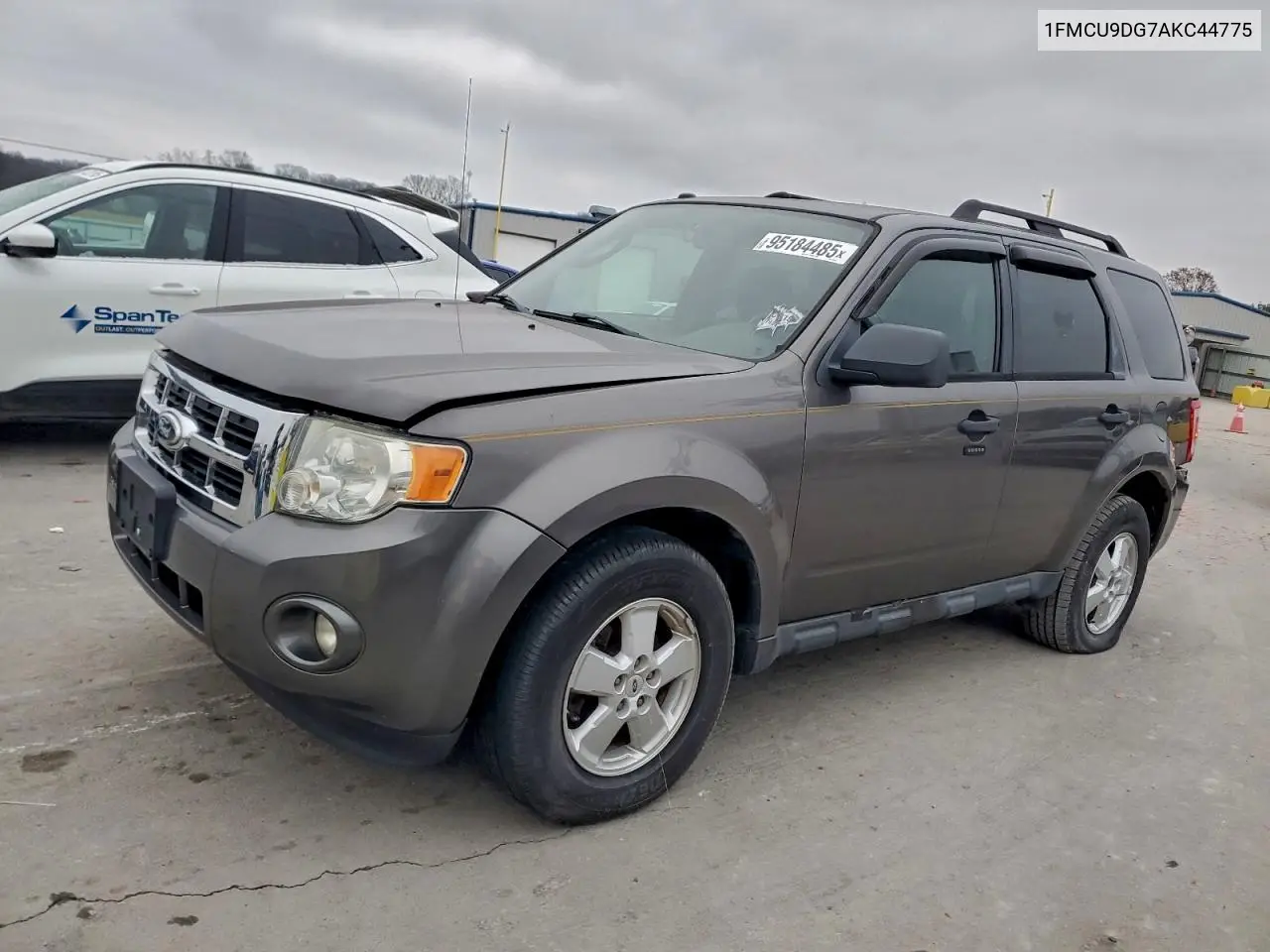 1FMCU9DG7AKC44775 2010 Ford Escape Xlt