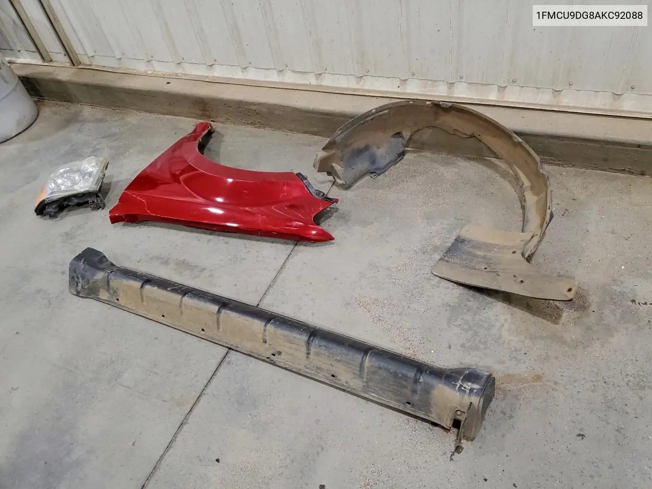 1FMCU9DG8AKC92088 2010 Ford Escape Xlt