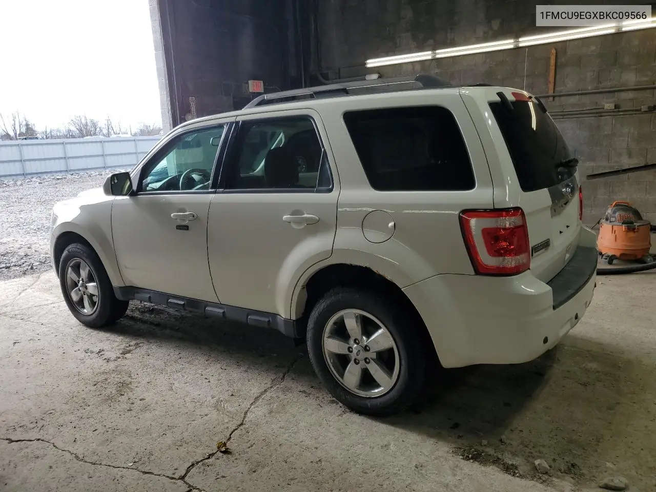 1FMCU9EGXBKC09566 2011 Ford Escape Limited