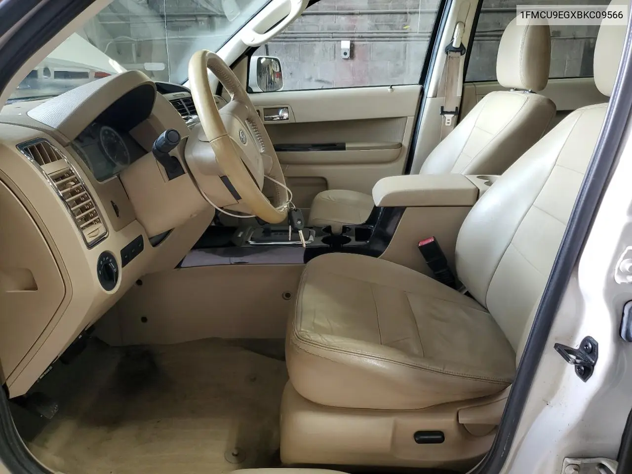 1FMCU9EGXBKC09566 2011 Ford Escape Limited
