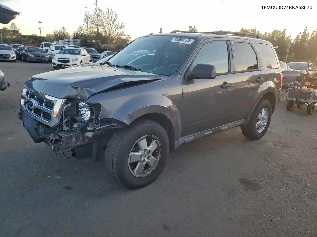 1FMCU0D74BKA68670 2011 Ford Escape Xlt
