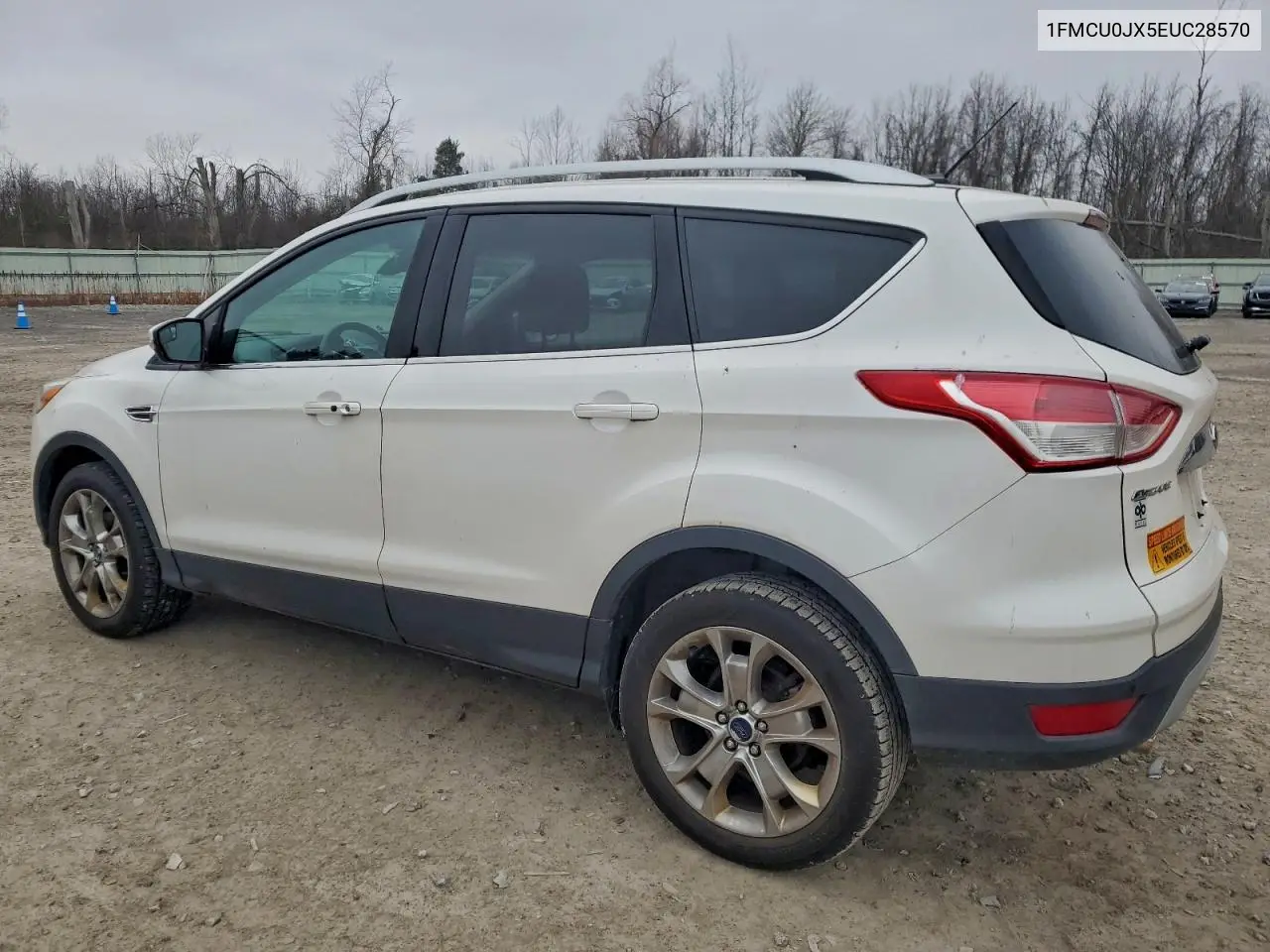 1FMCU0JX5EUC28570 2014 Ford Escape Titanium
