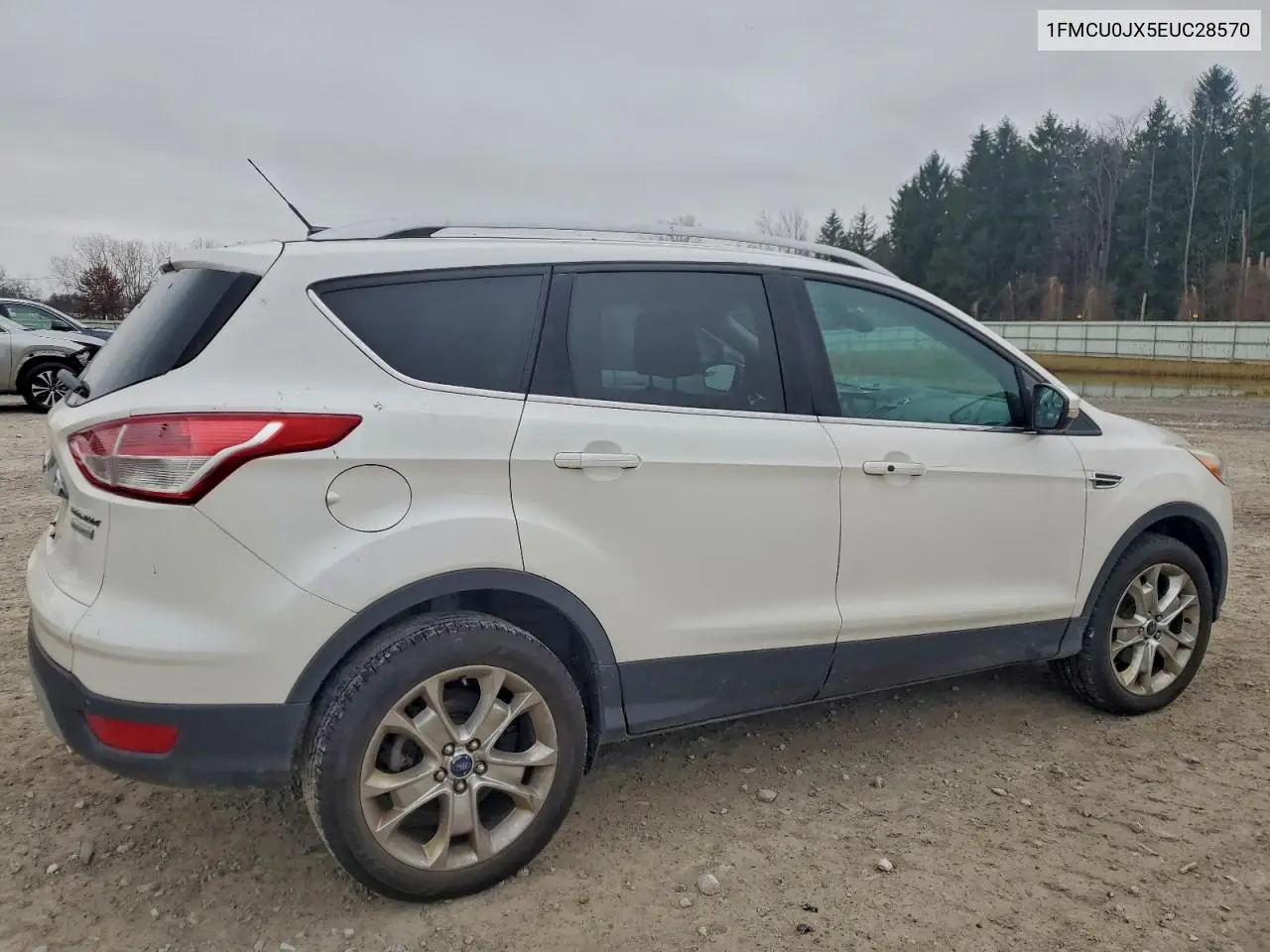 1FMCU0JX5EUC28570 2014 Ford Escape Titanium