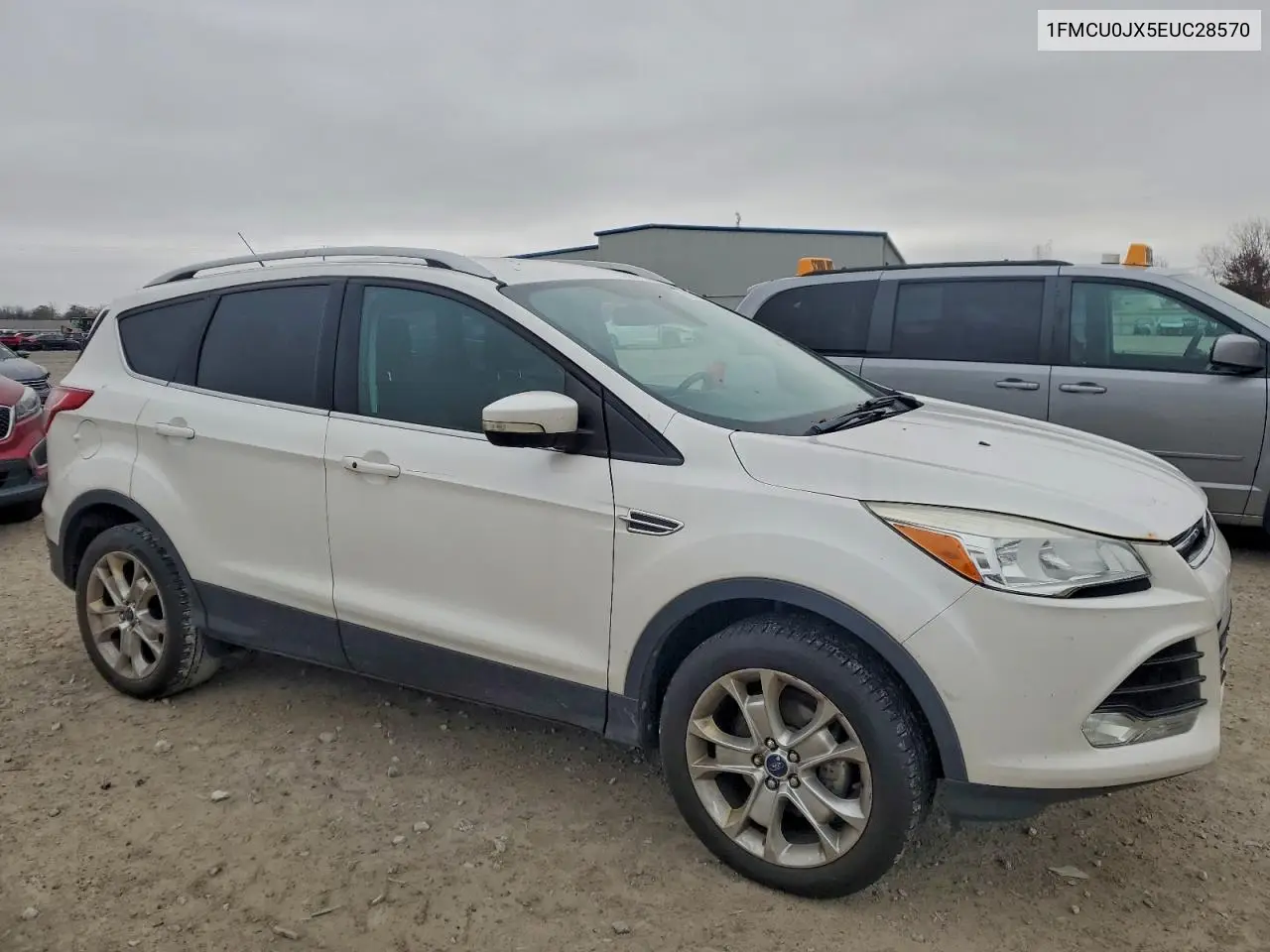 1FMCU0JX5EUC28570 2014 Ford Escape Titanium