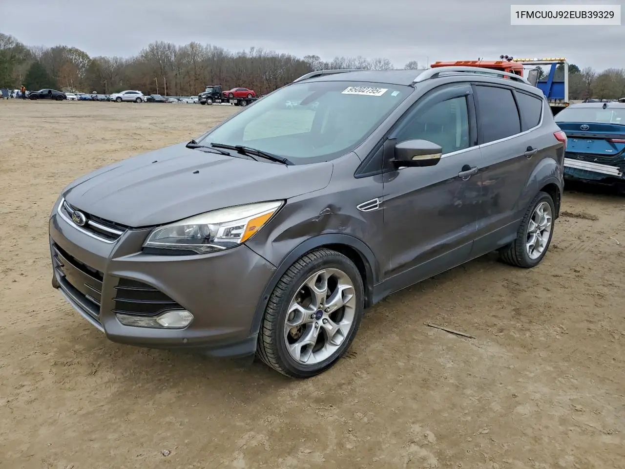 1FMCU0J92EUB39329 2014 Ford Escape Titanium