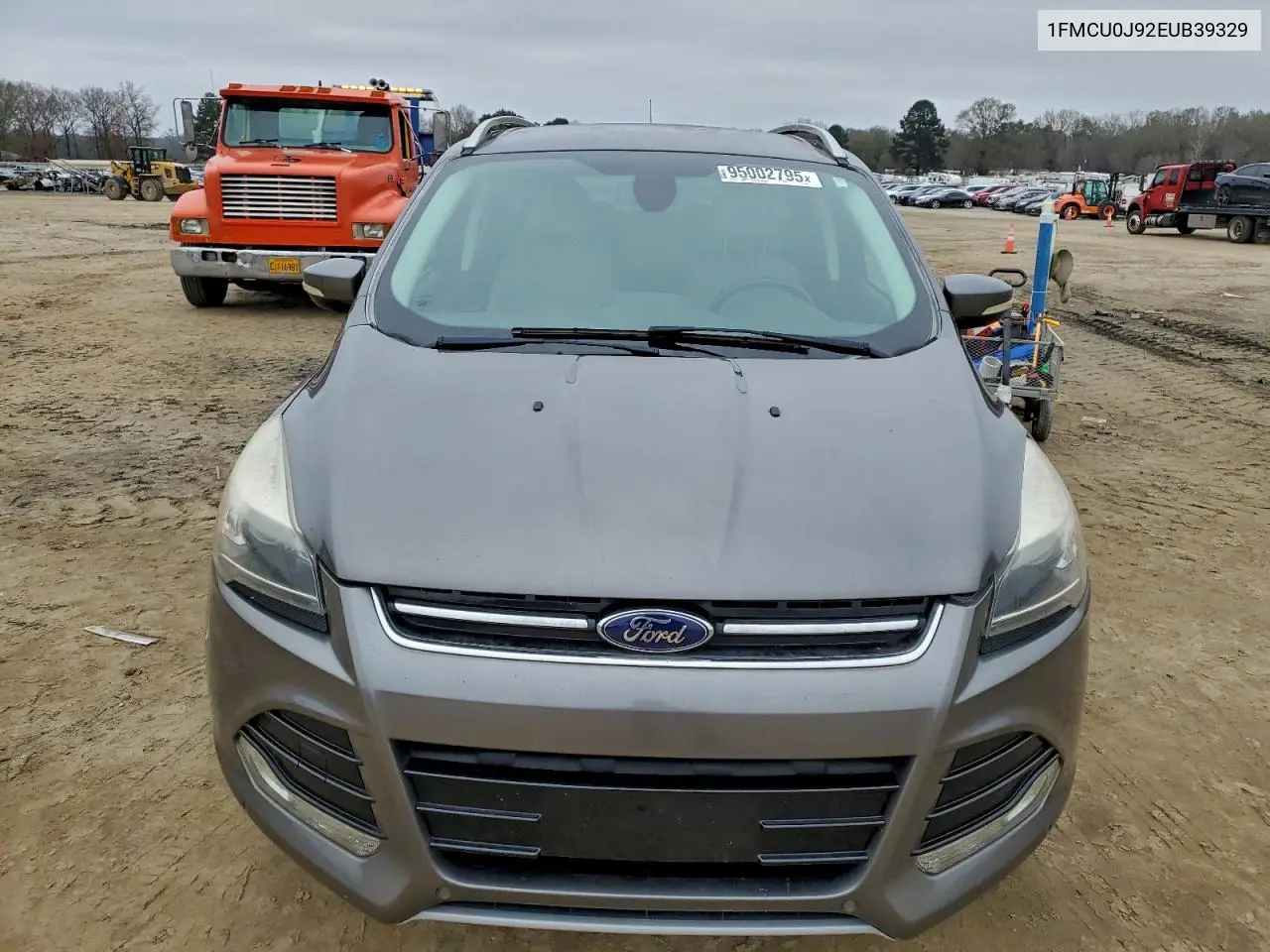 1FMCU0J92EUB39329 2014 Ford Escape Titanium