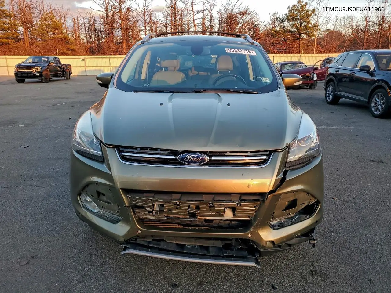 1FMCU9J90EUA11966 2014 Ford Escape Titanium