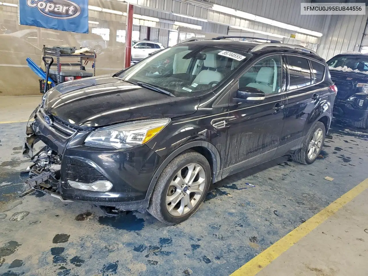 1FMCU0J95EUB44556 2014 Ford Escape Titanium