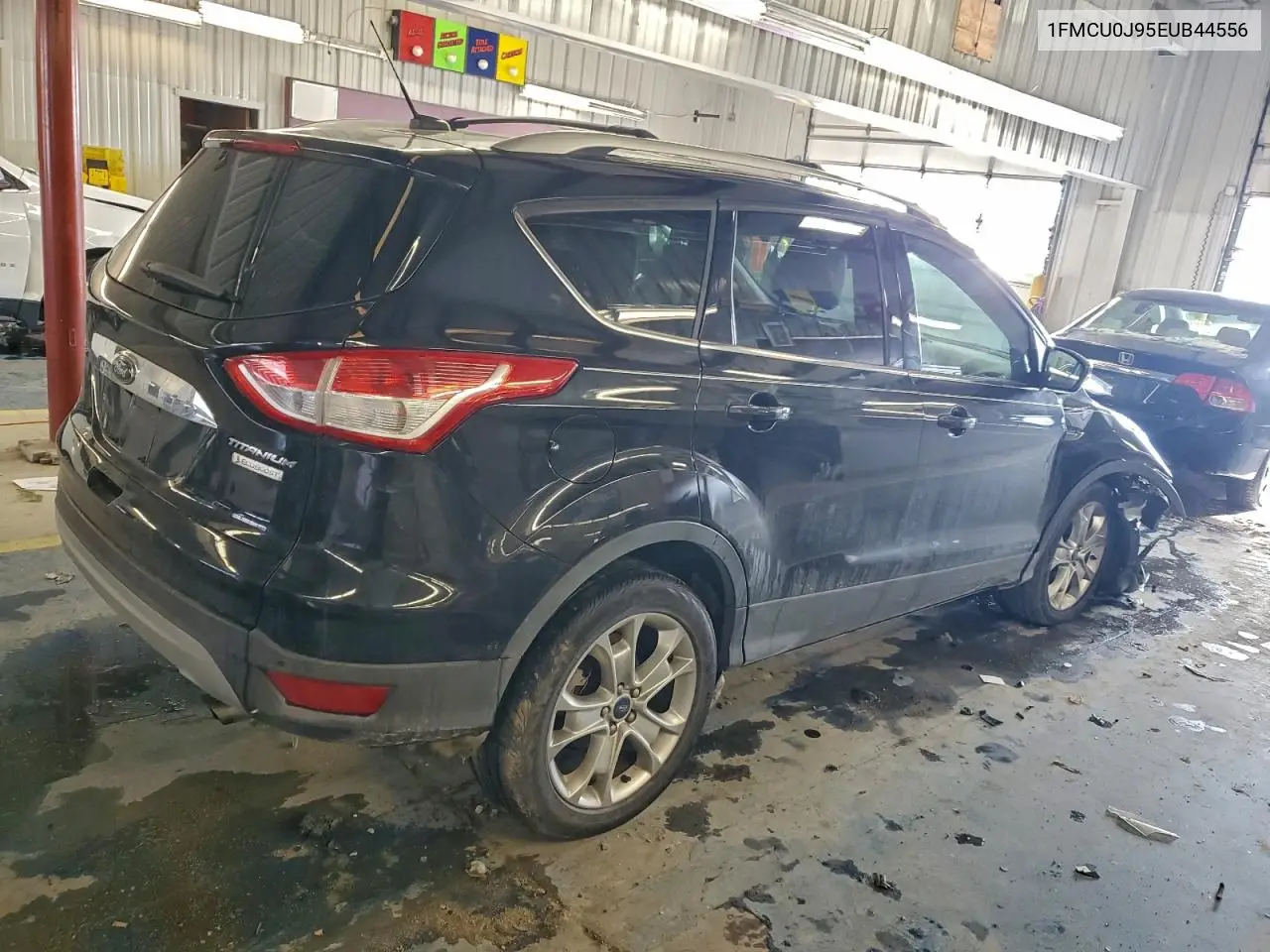 1FMCU0J95EUB44556 2014 Ford Escape Titanium