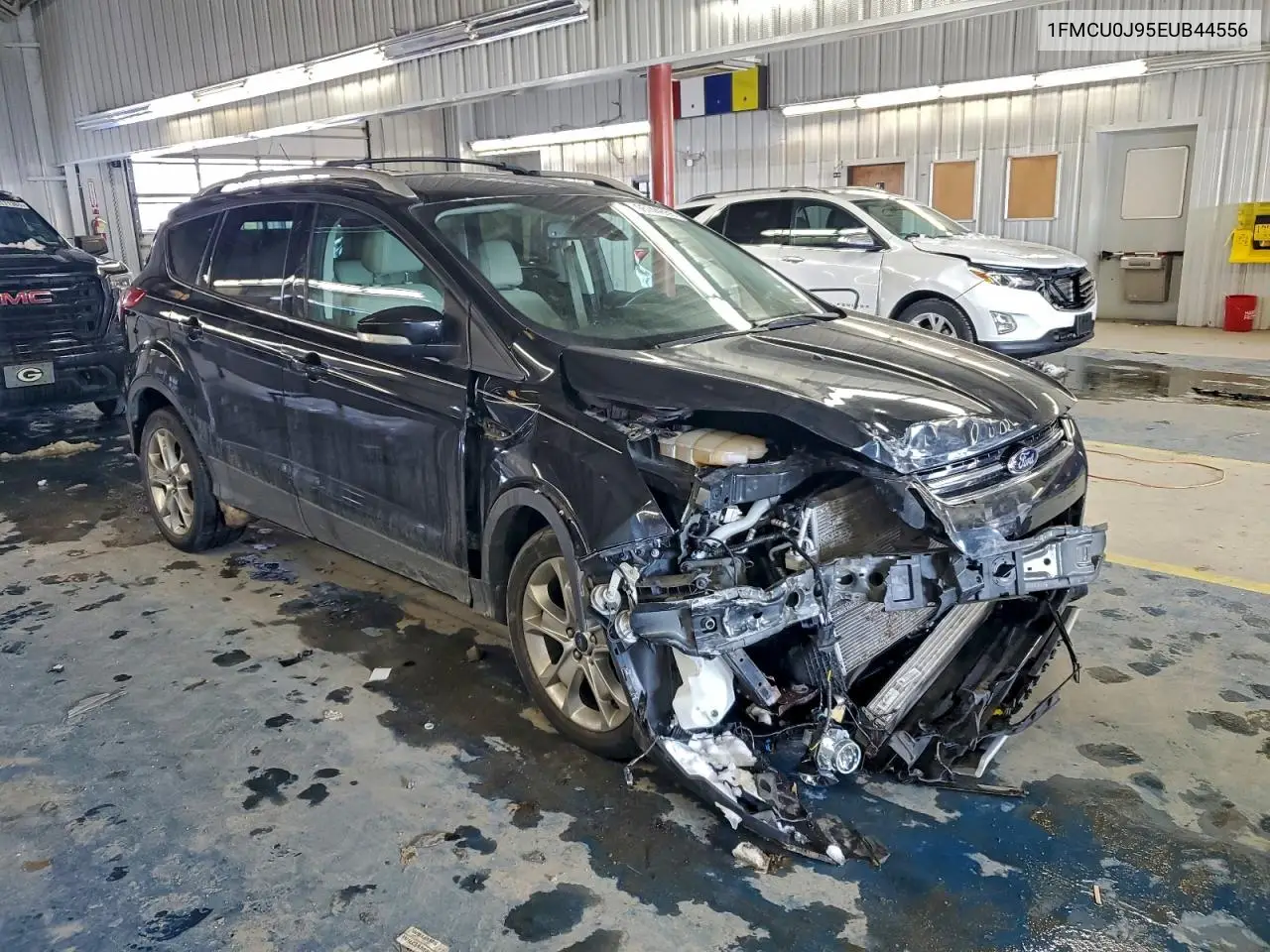 1FMCU0J95EUB44556 2014 Ford Escape Titanium