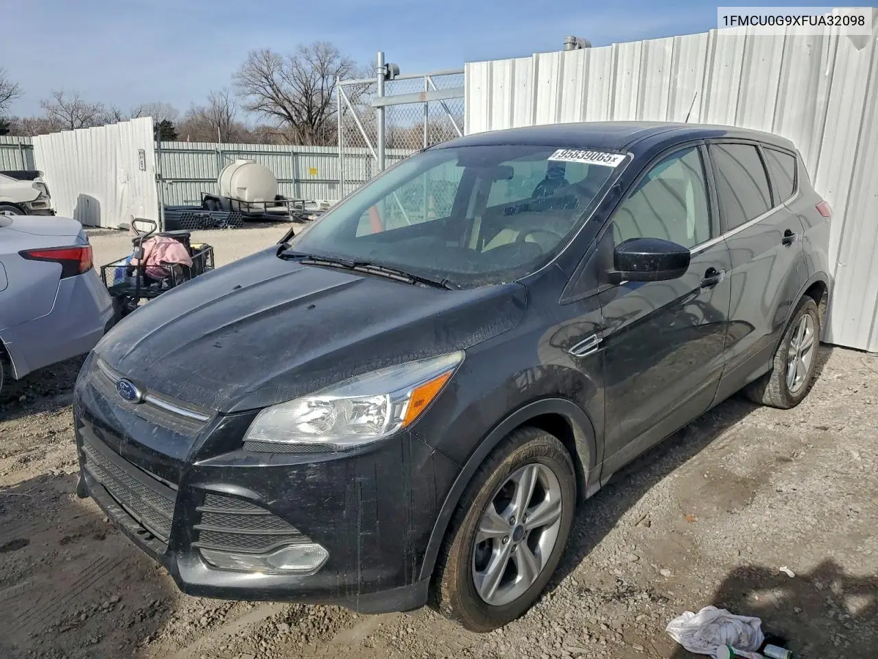 1FMCU0G9XFUA32098 2015 Ford Escape Se
