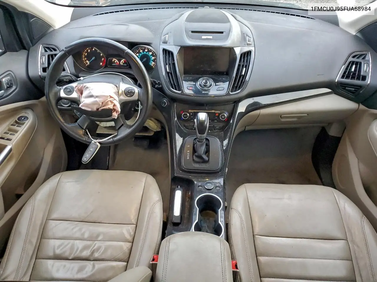 1FMCU0J95FUA68984 2015 Ford Escape Titanium