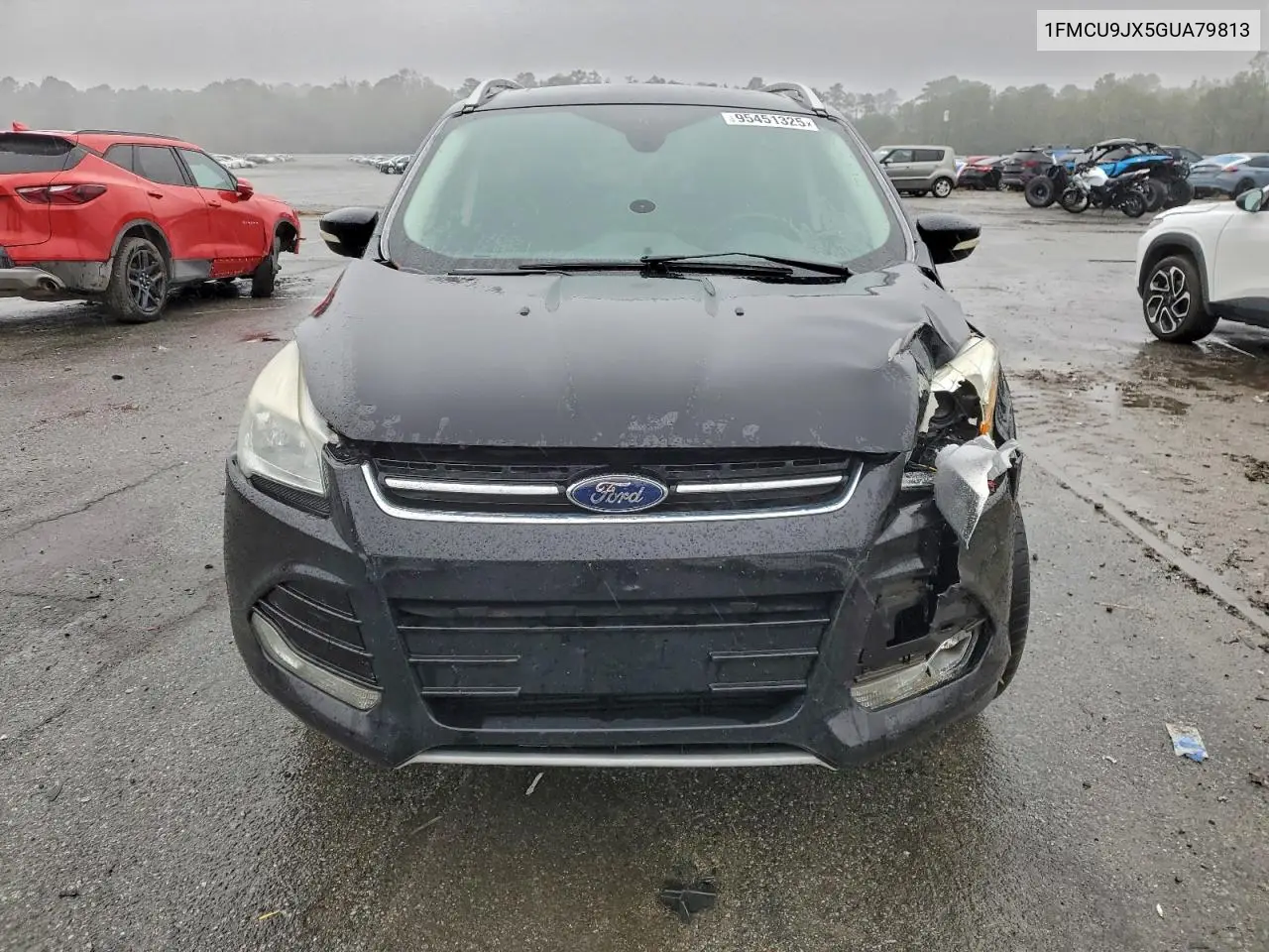 1FMCU9JX5GUA79813 2016 Ford Escape Titanium