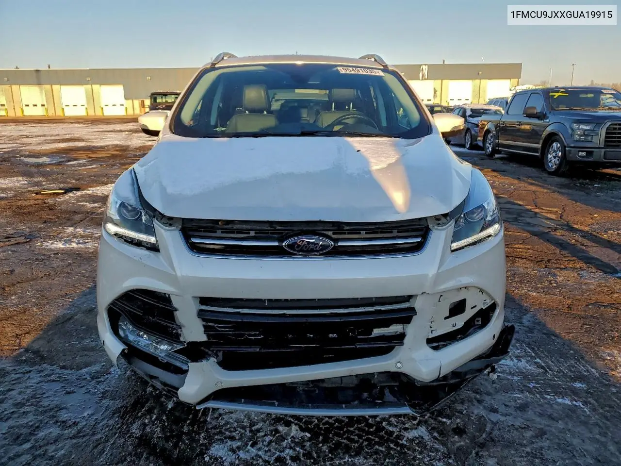1FMCU9JXXGUA19915 2016 Ford Escape Titanium