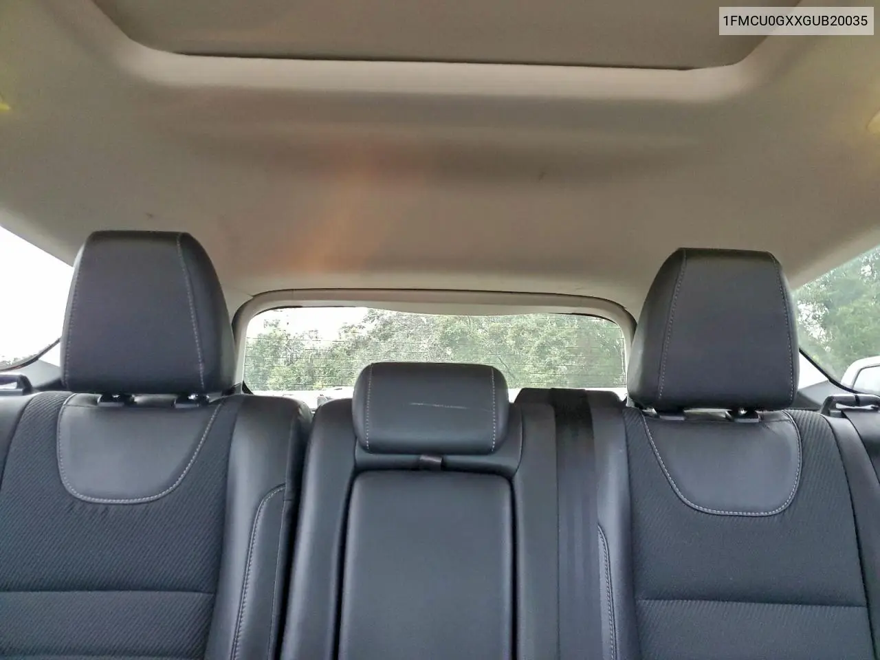 1FMCU0GXXGUB20035 2016 Ford Escape Se