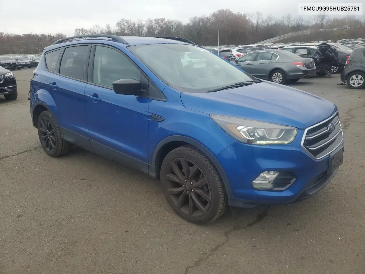1FMCU9G95HUB25781 2017 Ford Escape Se