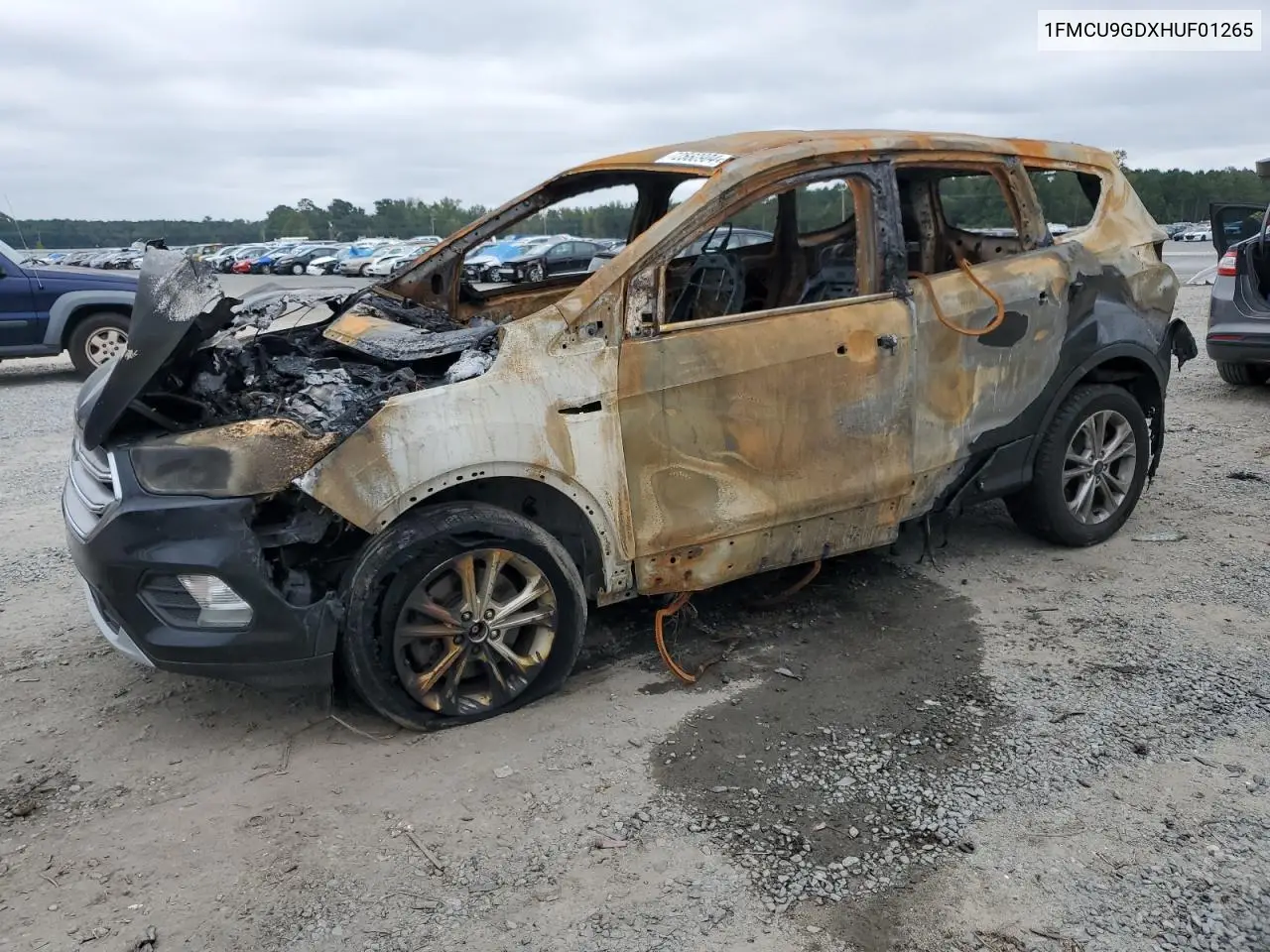 1FMCU9GDXHUF01265 2017 Ford Escape Se