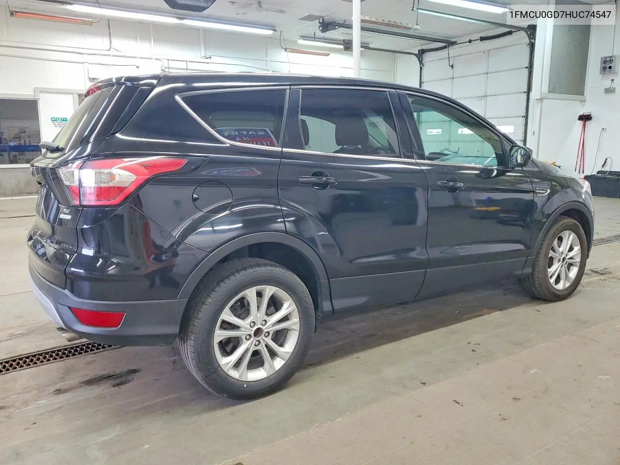 1FMCU0GD7HUC74547 2017 Ford Escape Se