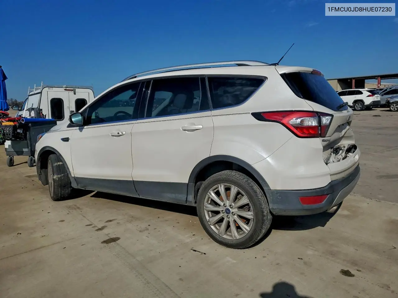1FMCU0JD8HUE07230 2017 Ford Escape Titanium