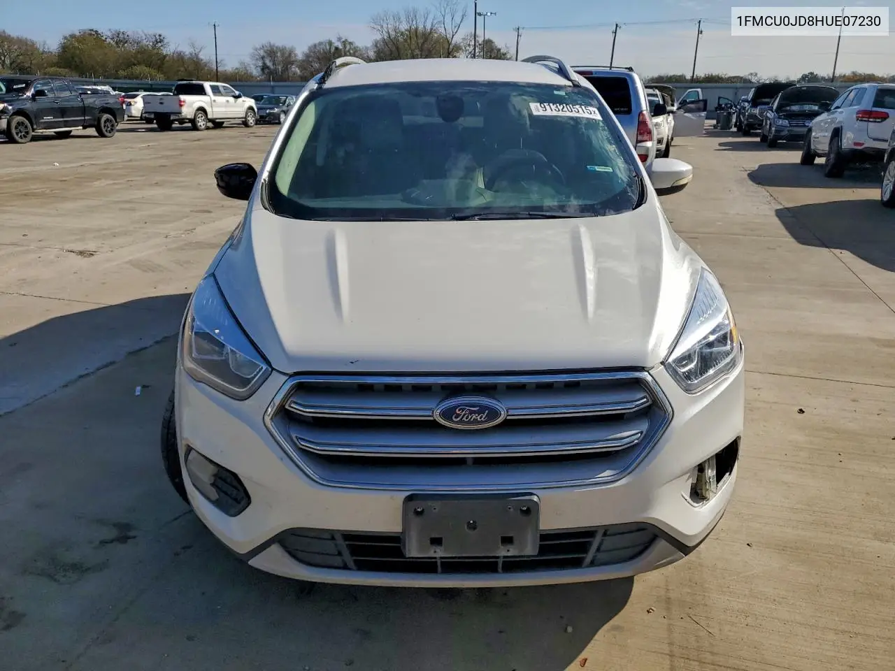 1FMCU0JD8HUE07230 2017 Ford Escape Titanium
