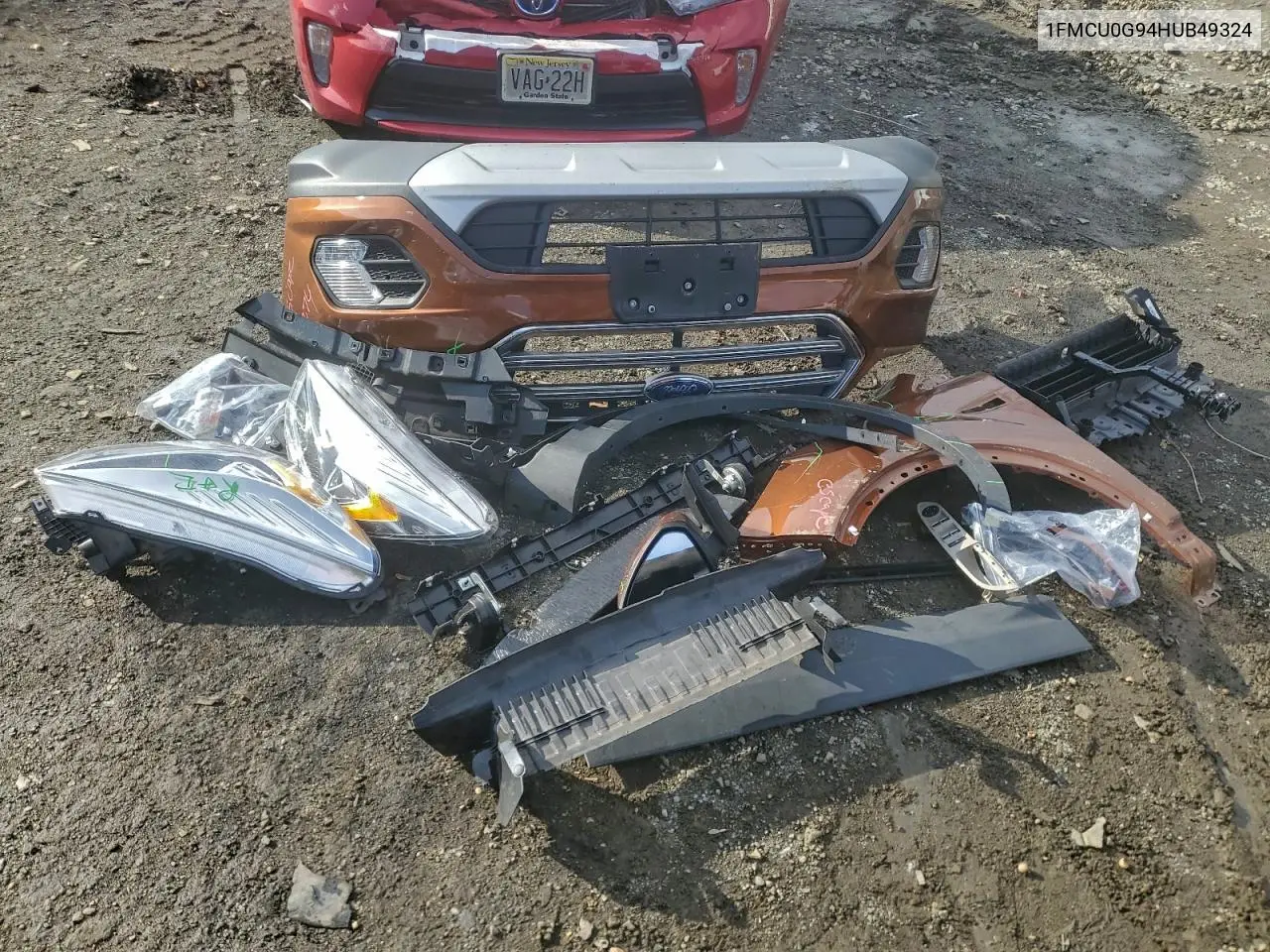 1FMCU0G94HUB49324 2017 Ford Escape Se