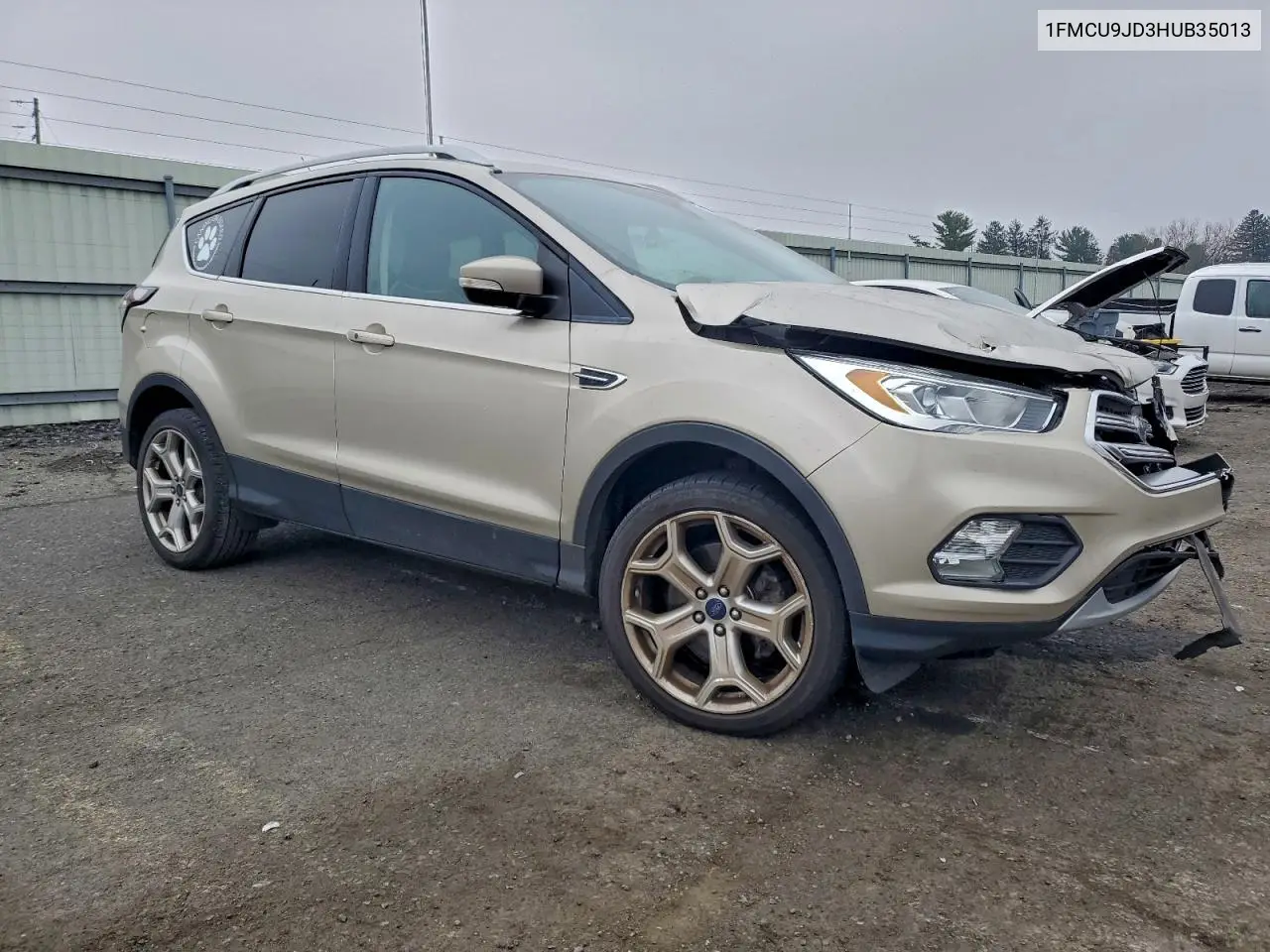 1FMCU9JD3HUB35013 2017 Ford Escape Titanium