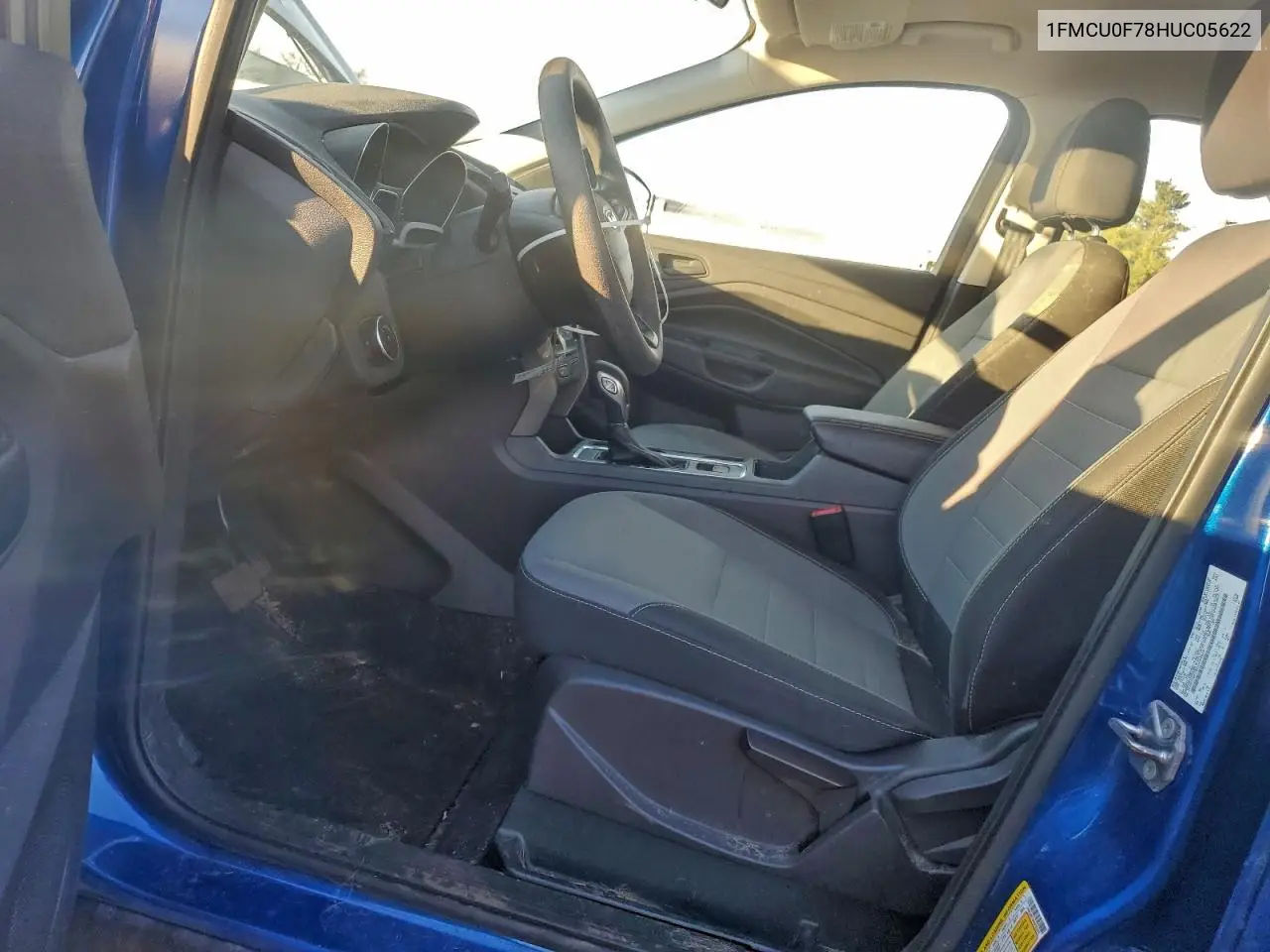 1FMCU0F78HUC05622 2017 Ford Escape S