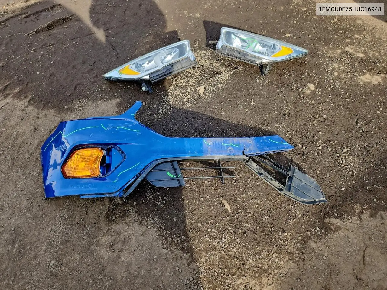 1FMCU0F75HUC16948 2017 Ford Escape S