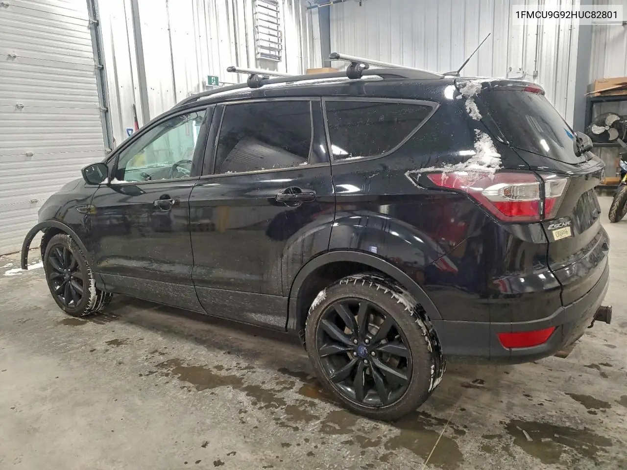 1FMCU9G92HUC82801 2017 Ford Escape Se
