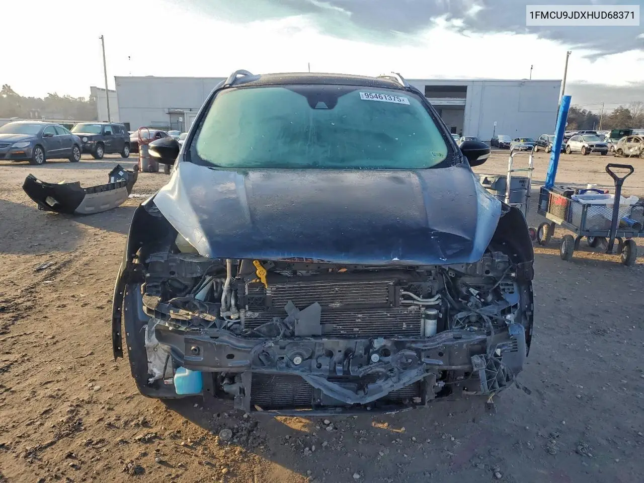 1FMCU9JDXHUD68371 2017 Ford Escape Titanium