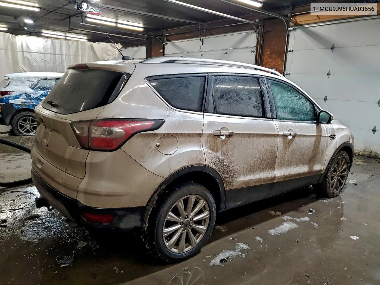 1FMCU9J95HUAD3656 2017 Ford Escape Titanium