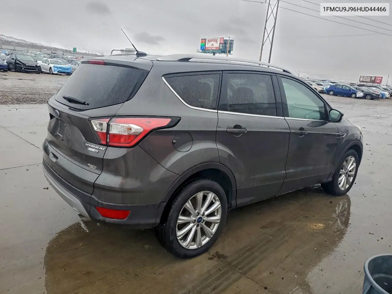 1FMCU9J96HUD44466 2017 Ford Escape Titanium