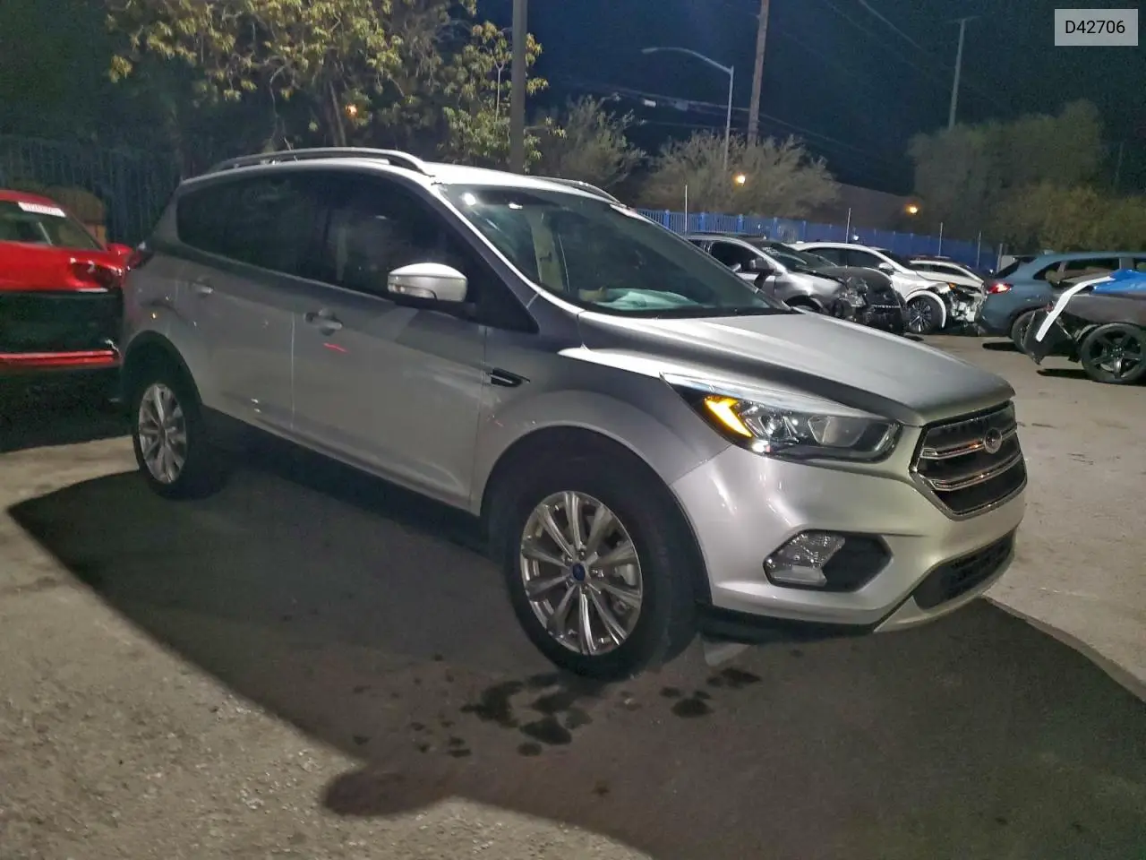 D42706 2017 Ford Escape Tit