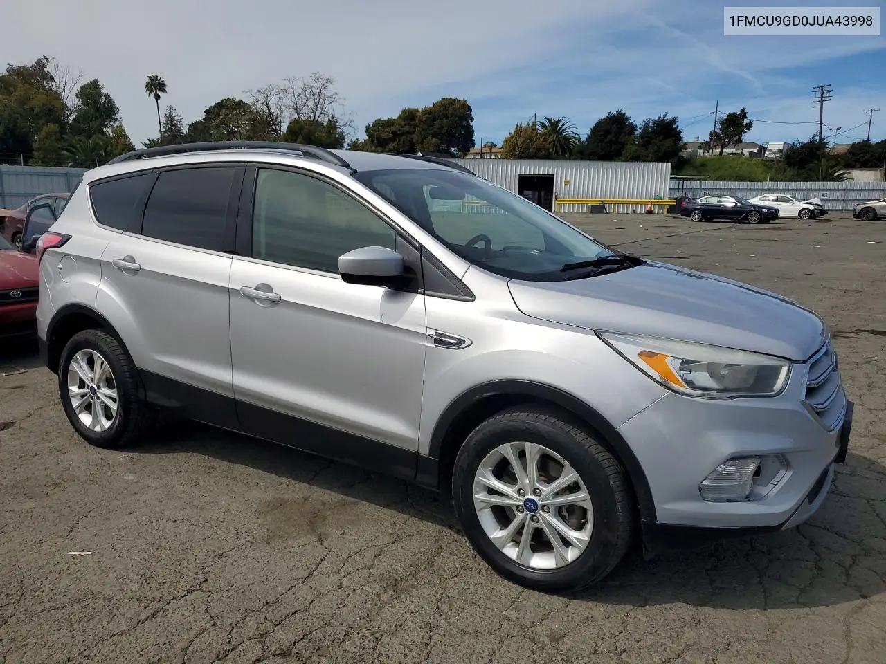 1FMCU9GD0JUA43998 2018 Ford Escape Se