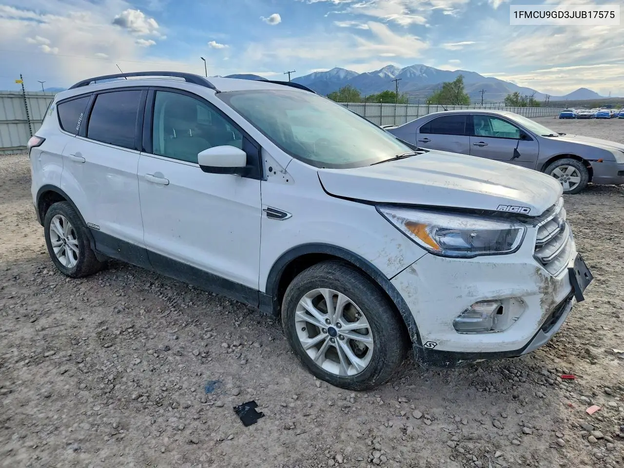 1FMCU9GD3JUB17575 2018 Ford Escape Se