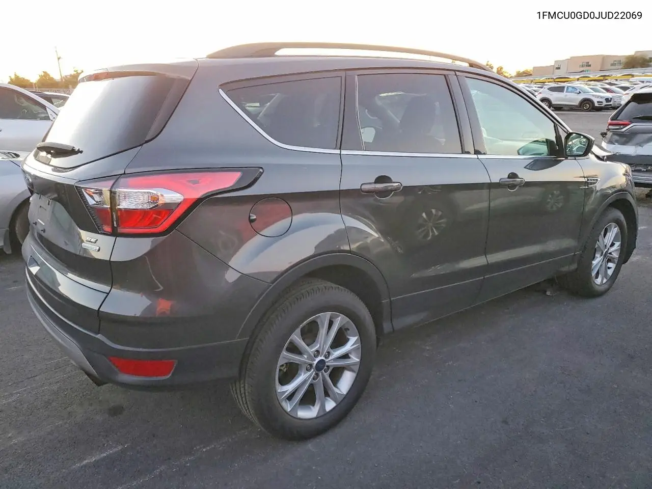 1FMCU0GD0JUD22069 2018 Ford Escape Se